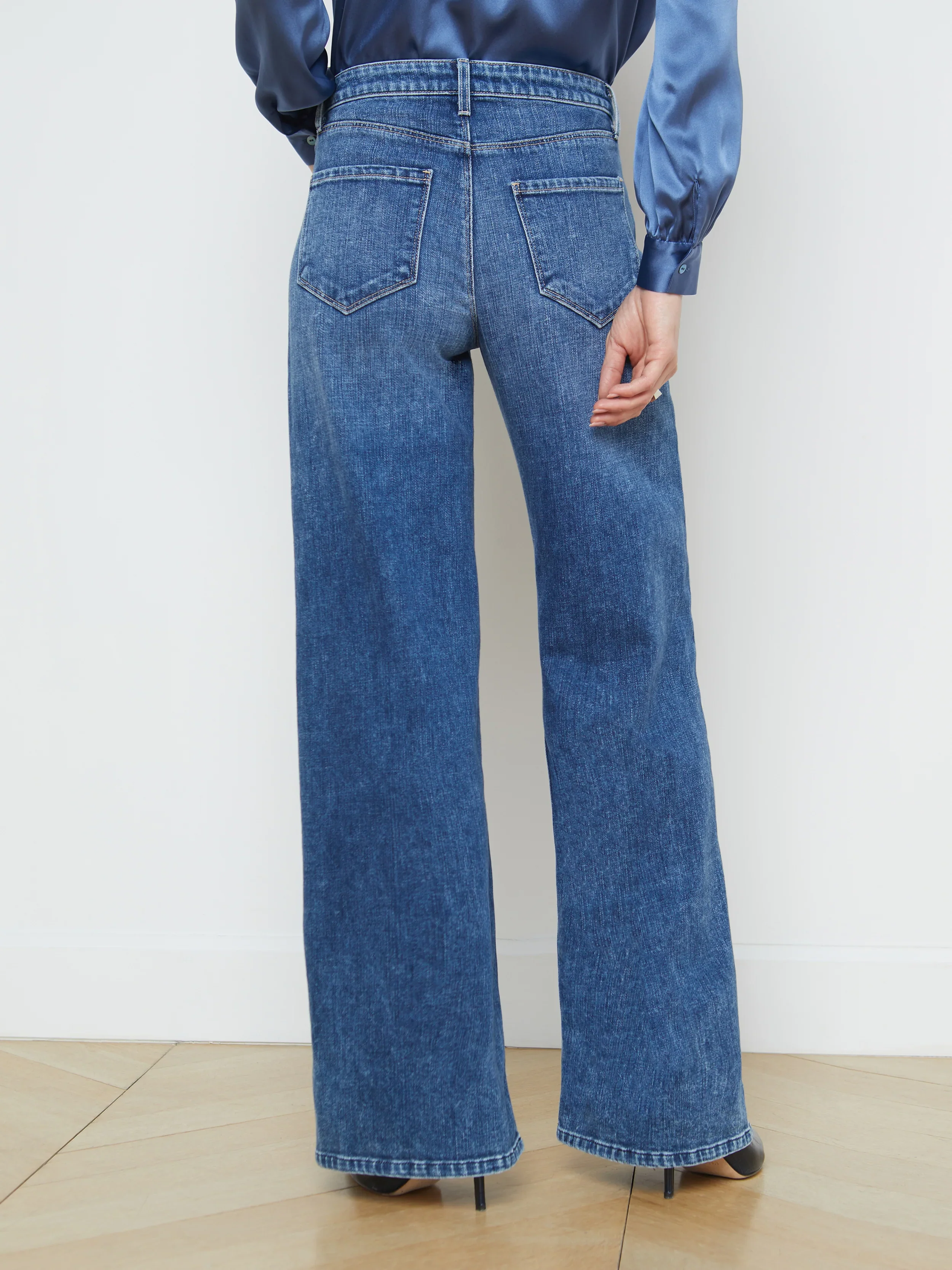 L'AGENCE ALICENT HIGH RISE SNEAKER JEAN - Image 7