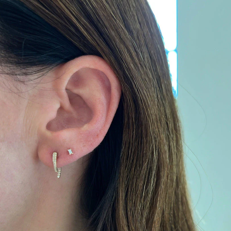 EF MINI DIAMOND HOOK EARRINGS - Image 4