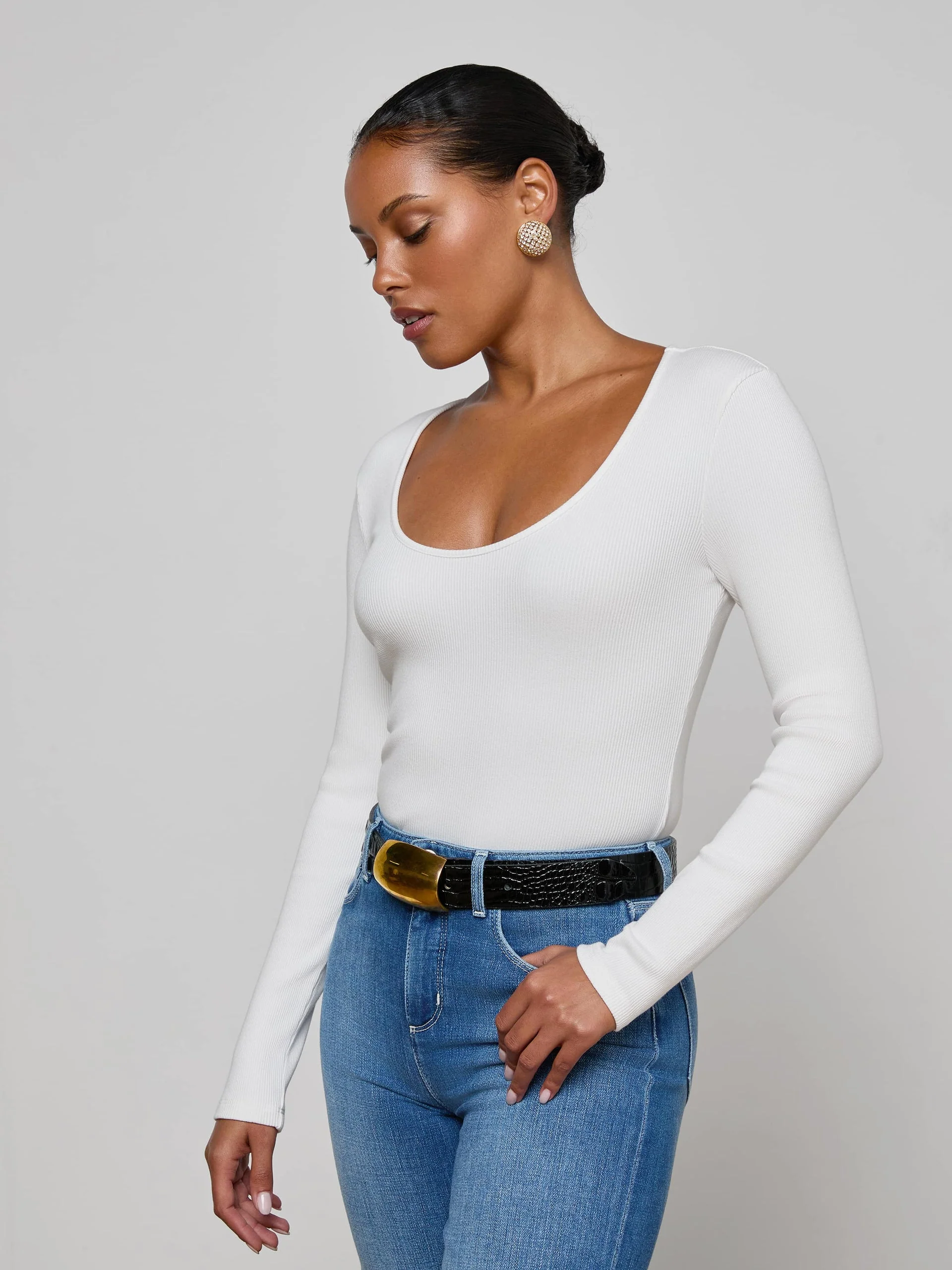 L'AGENCE SCARLET LONG SLEEVE SCOOP NECK TEE - Image 4