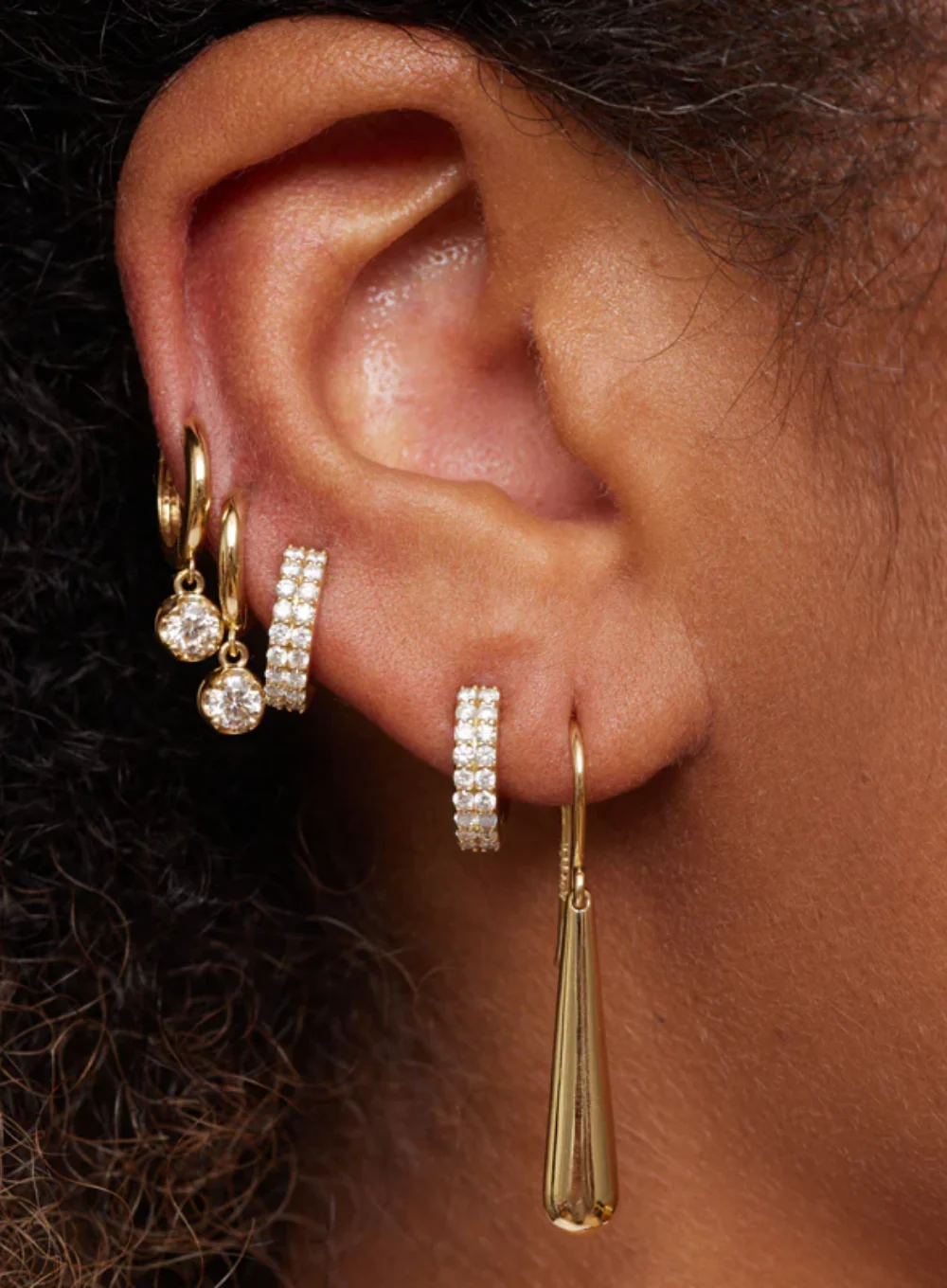 JENNIFER MEYER SHORT DOME EARRINGS - Image 4